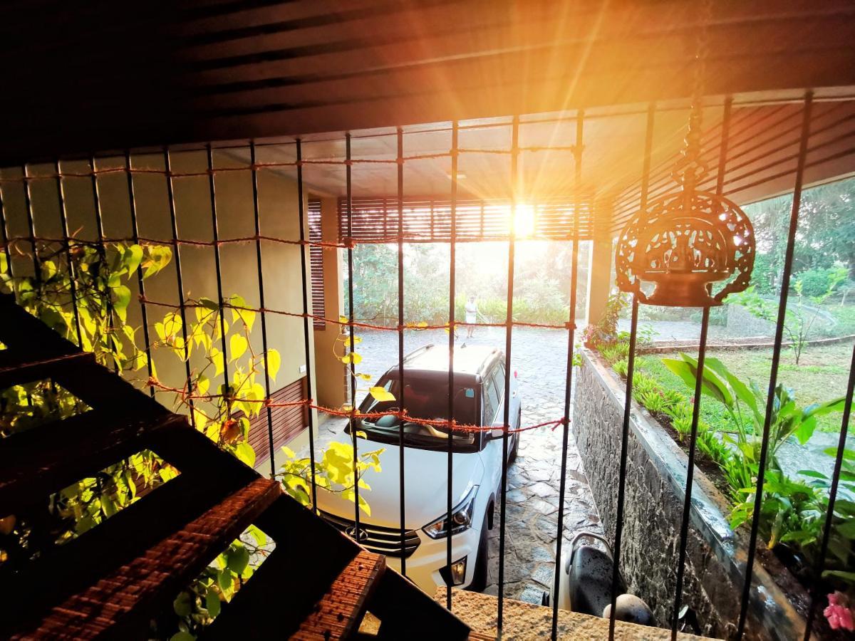 Homestay Namaha Meppadi Bagian luar foto