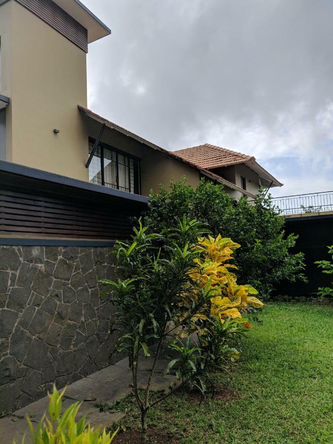 Homestay Namaha Meppadi Bagian luar foto